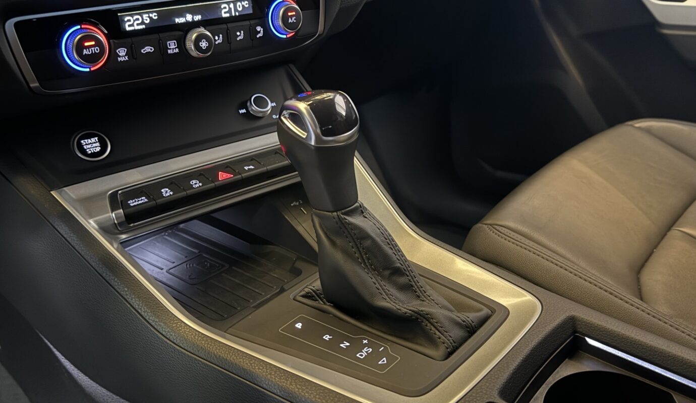 AUDI Q3 2023