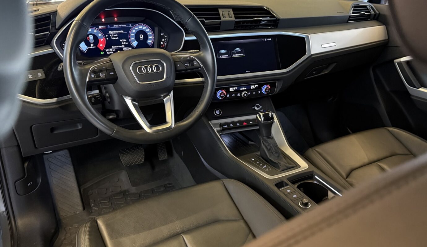 AUDI Q3 2023