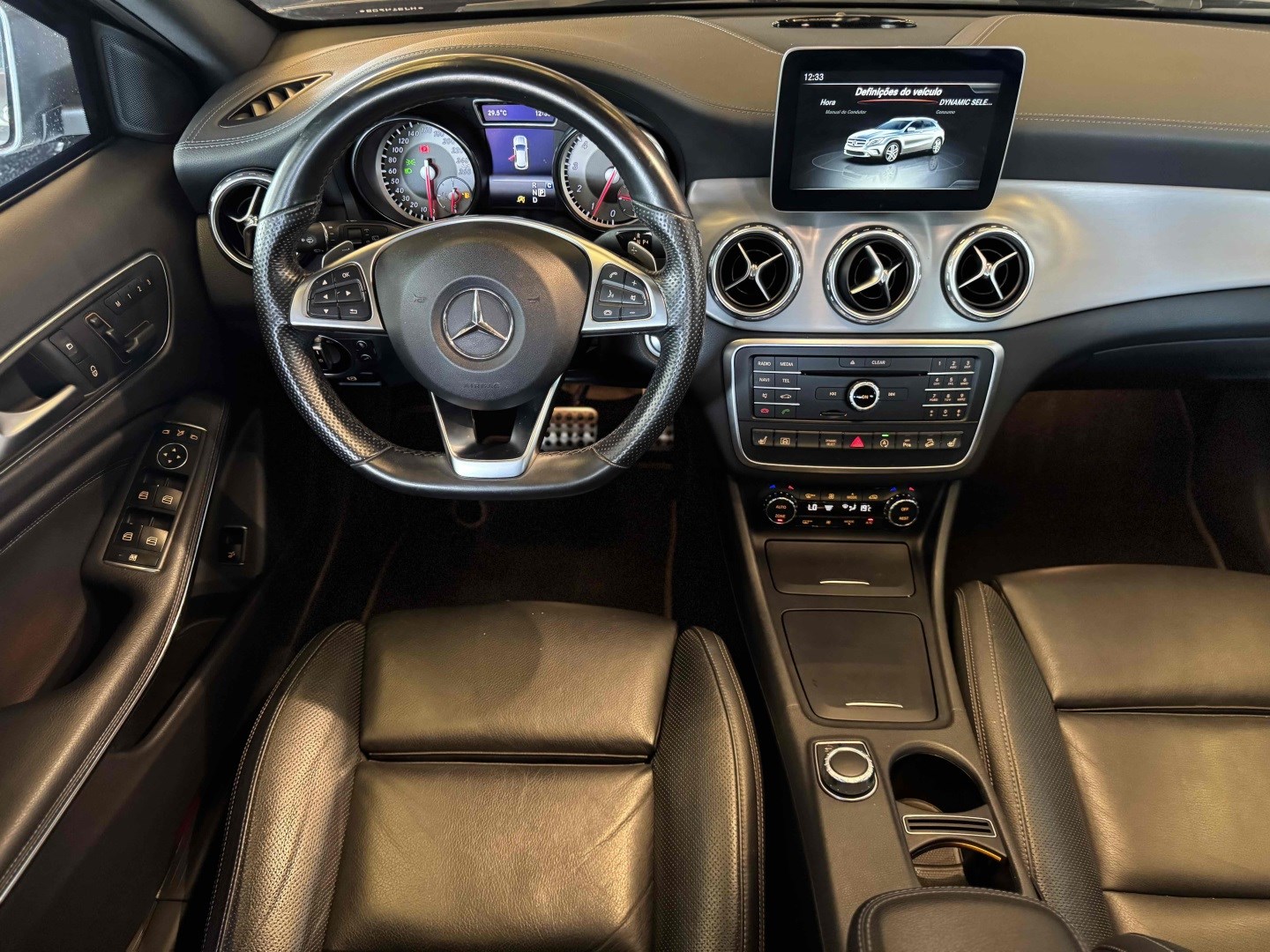 MERCEDES-BENZ GLA 250 2017