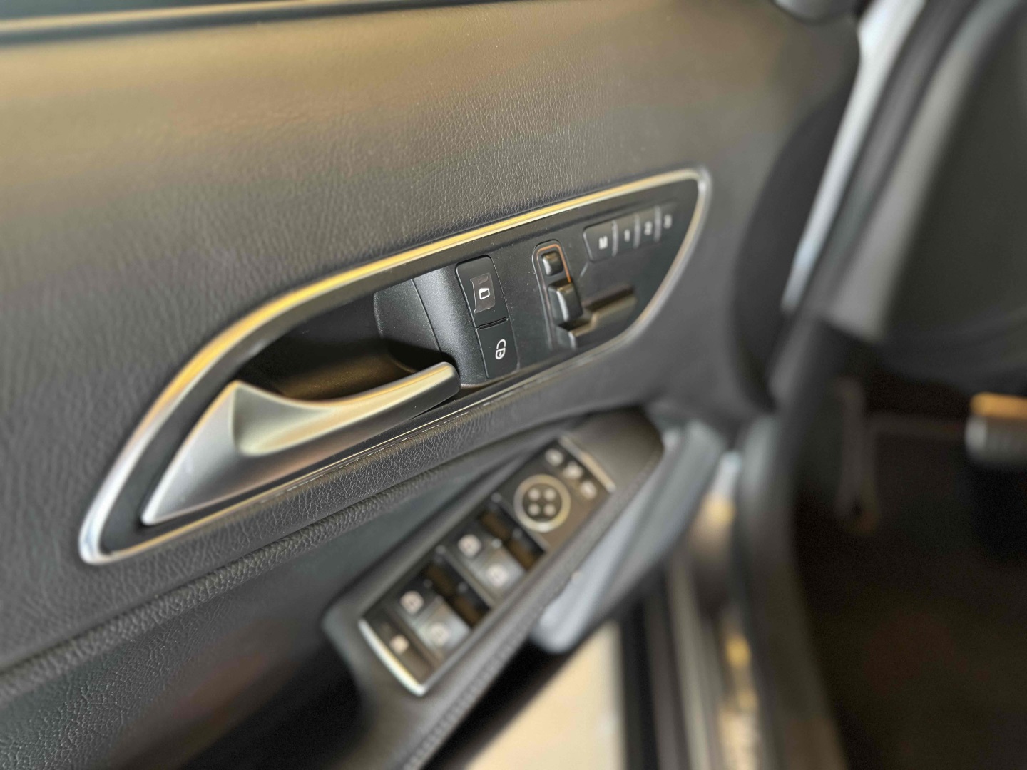 MERCEDES-BENZ GLA 250 2017