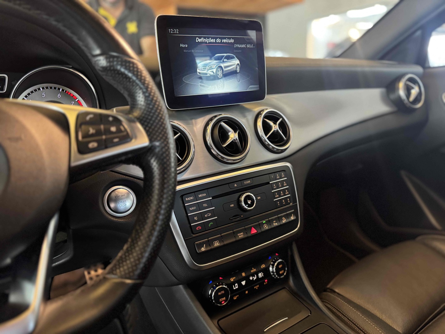 MERCEDES-BENZ GLA 250 2017