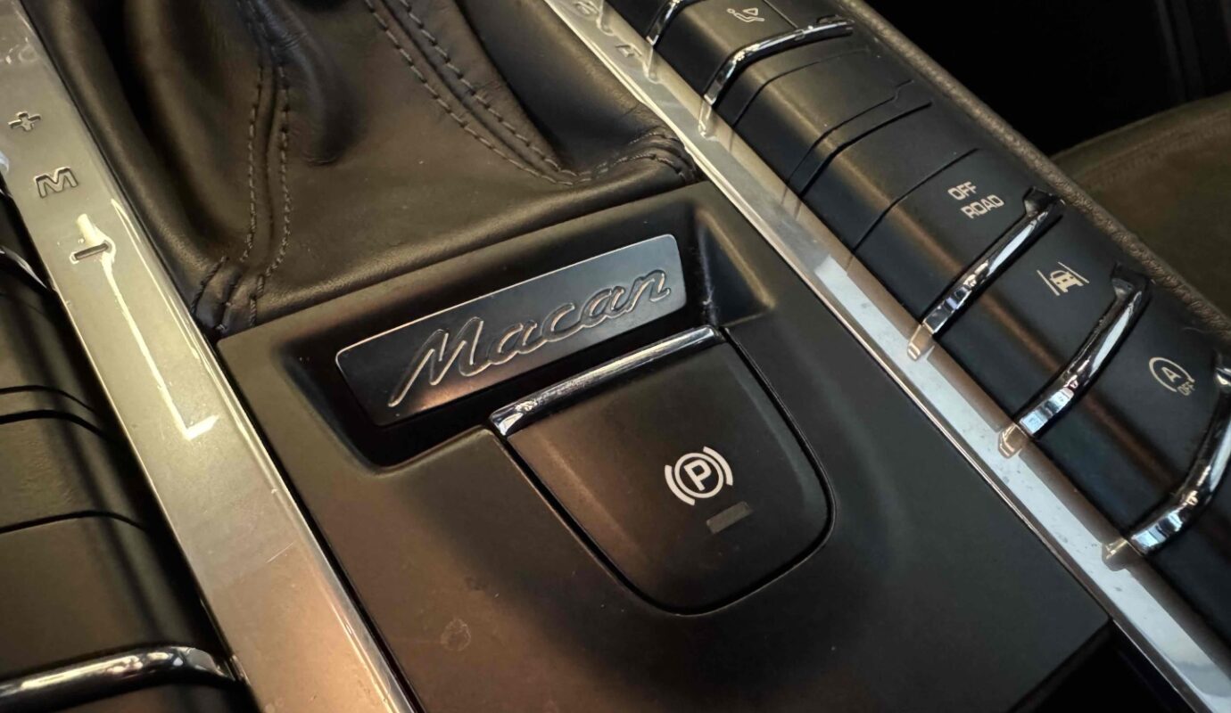 PORSCHE MACAN 2017