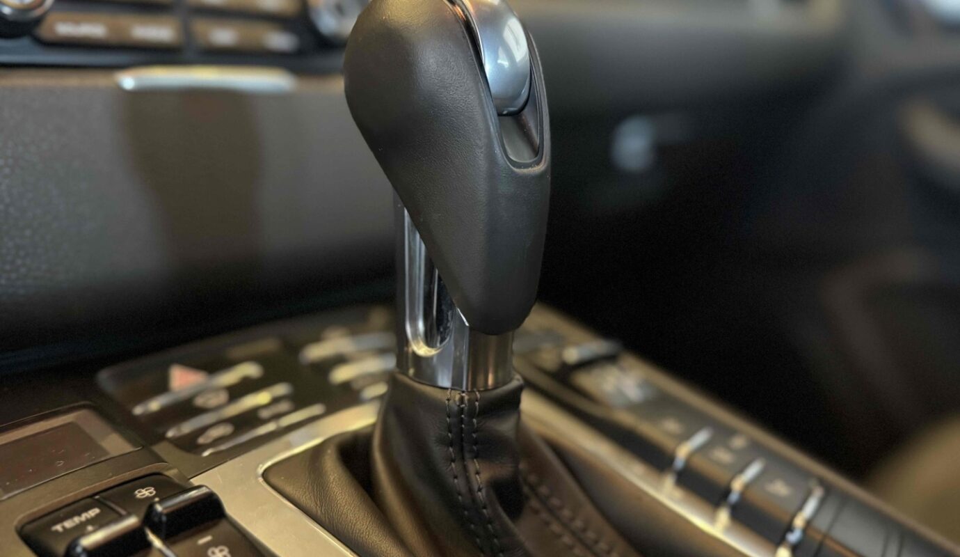 PORSCHE MACAN 2017