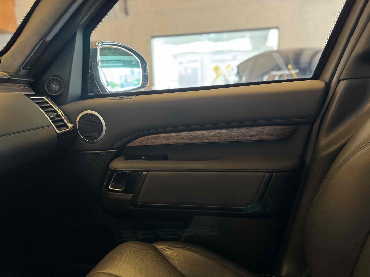 LAND ROVER DISCOVERY 2019