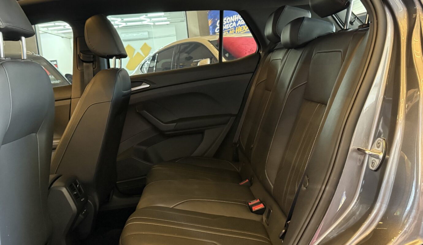VOLKSWAGEN T-CROSS 2025