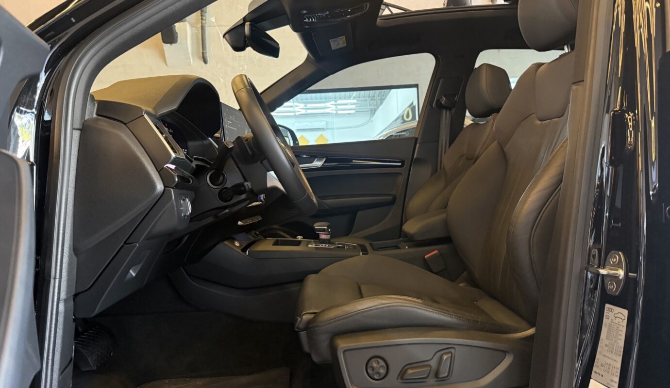 AUDI Q5 2025