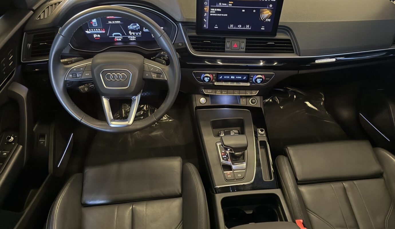 AUDI Q5 2025