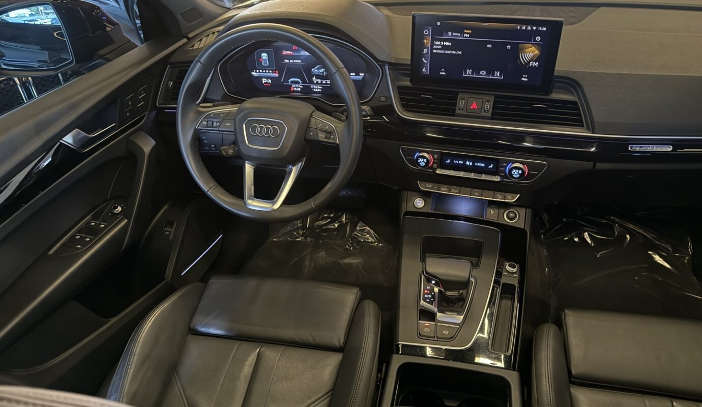 AUDI Q5 2025