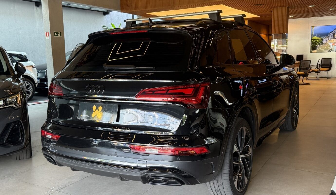 AUDI Q5 2025