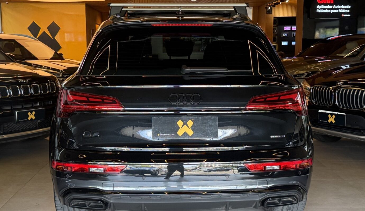 AUDI Q5 2025