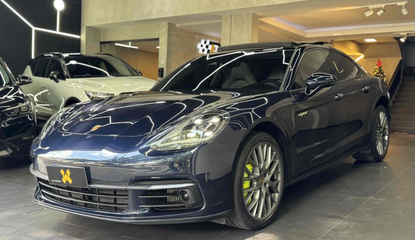 PORSCHE PANAMERA 2020