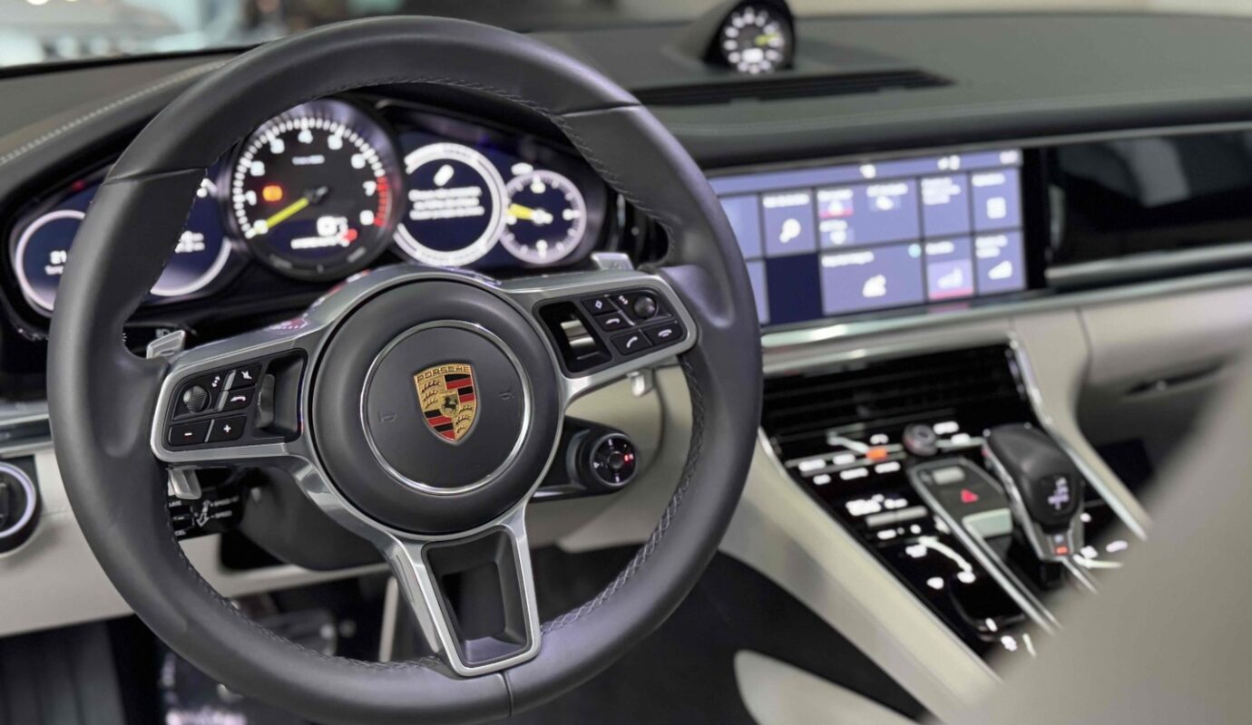 PORSCHE PANAMERA 2020