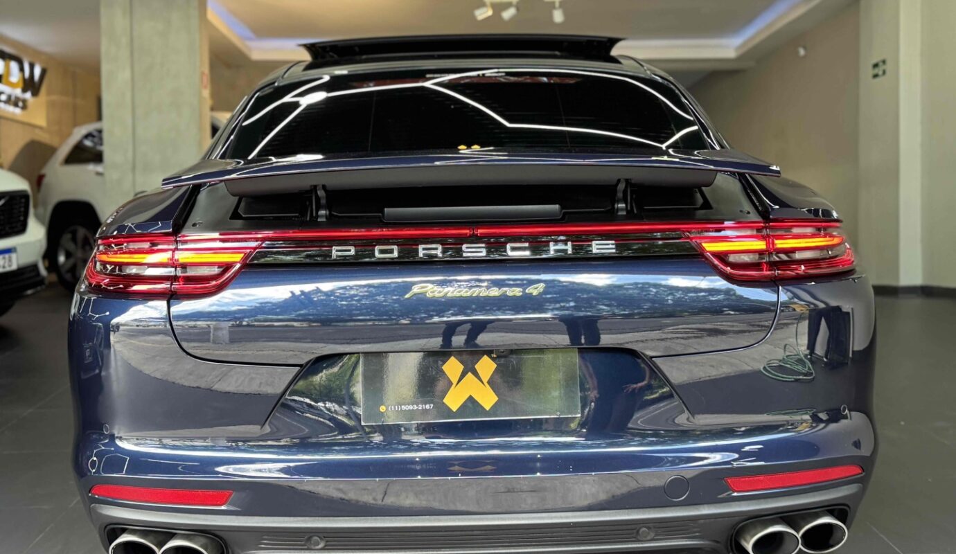PORSCHE PANAMERA 2020
