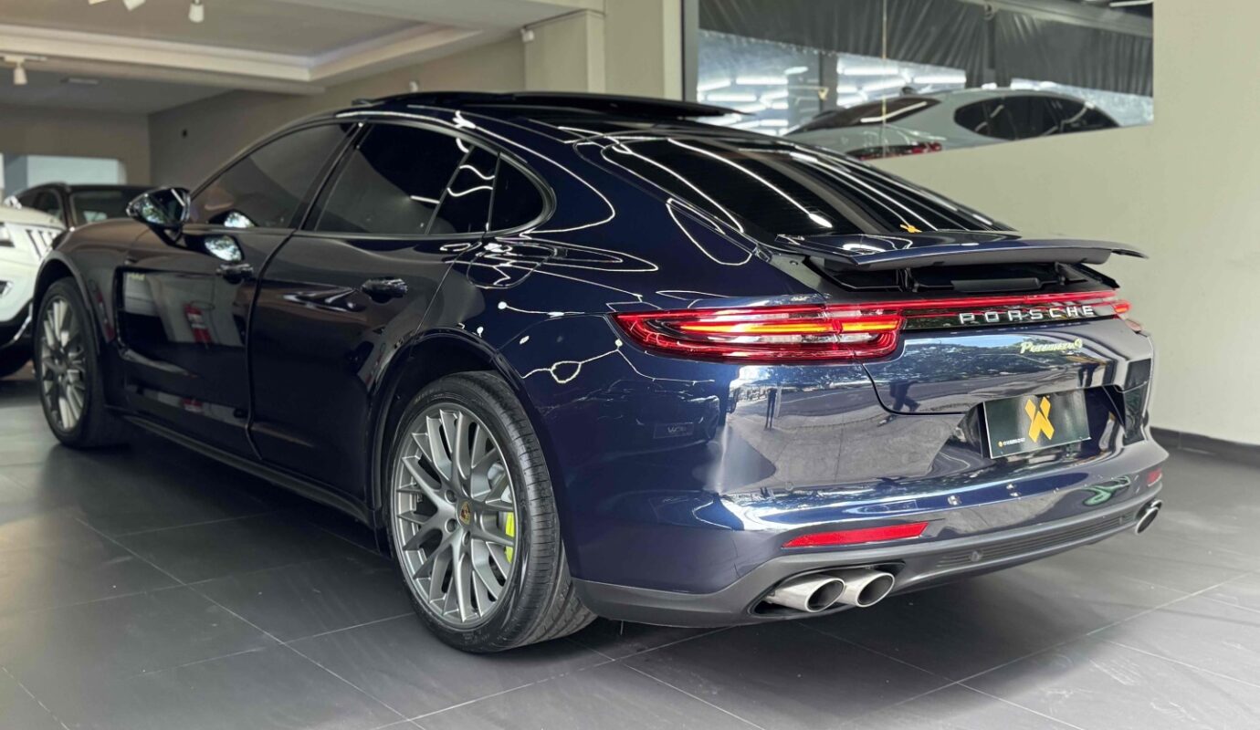 PORSCHE PANAMERA 2020