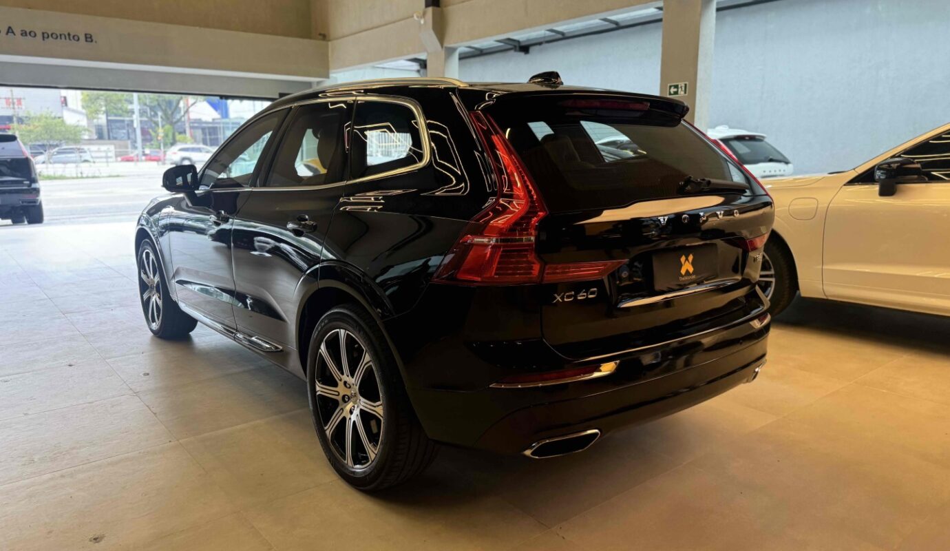 VOLVO XC60 2020