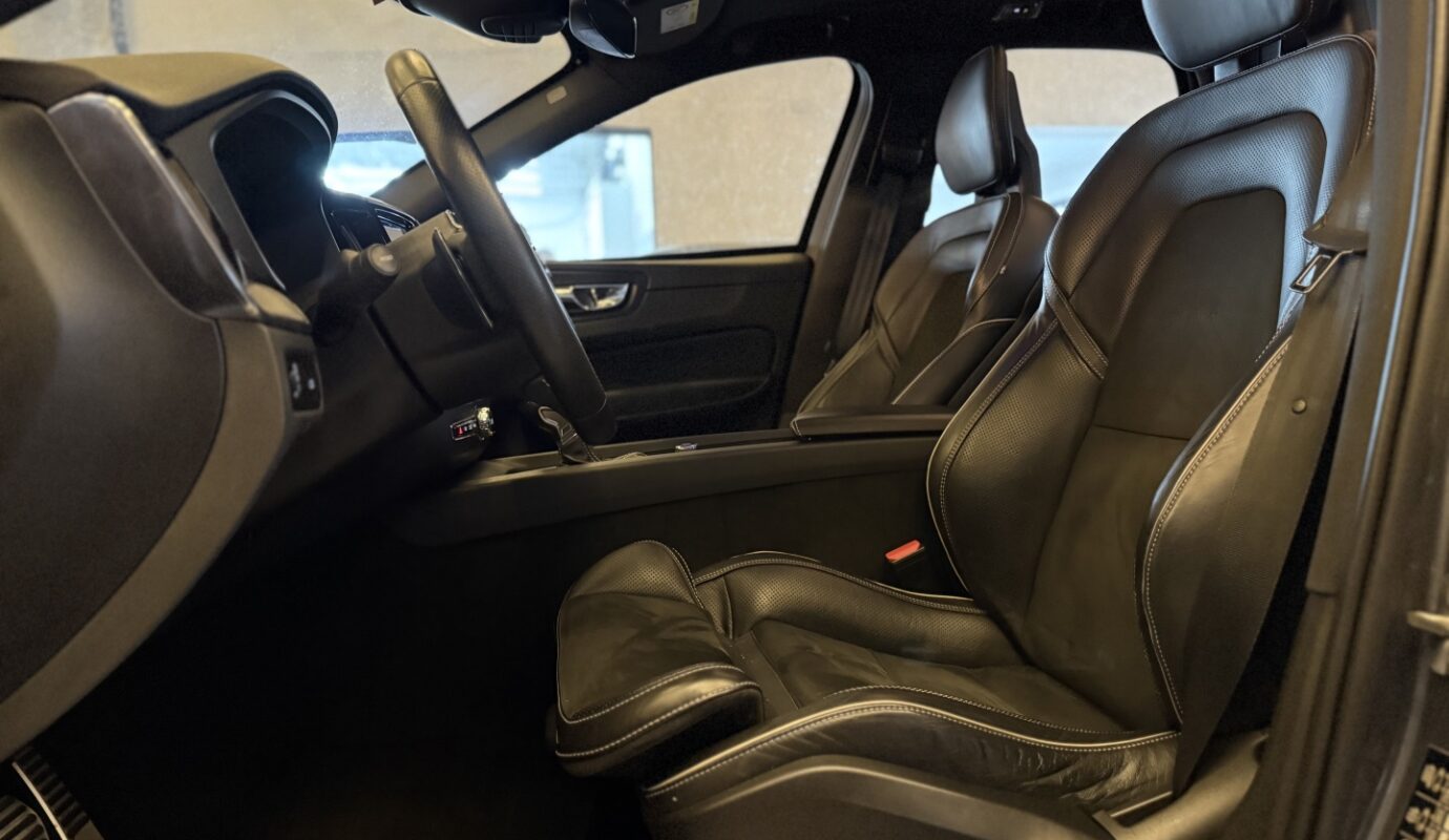 VOLVO XC60 2018