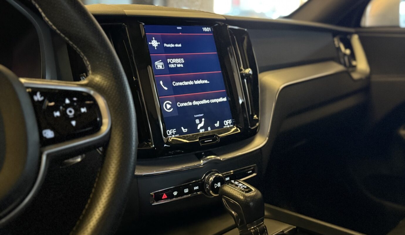 VOLVO XC60 2018
