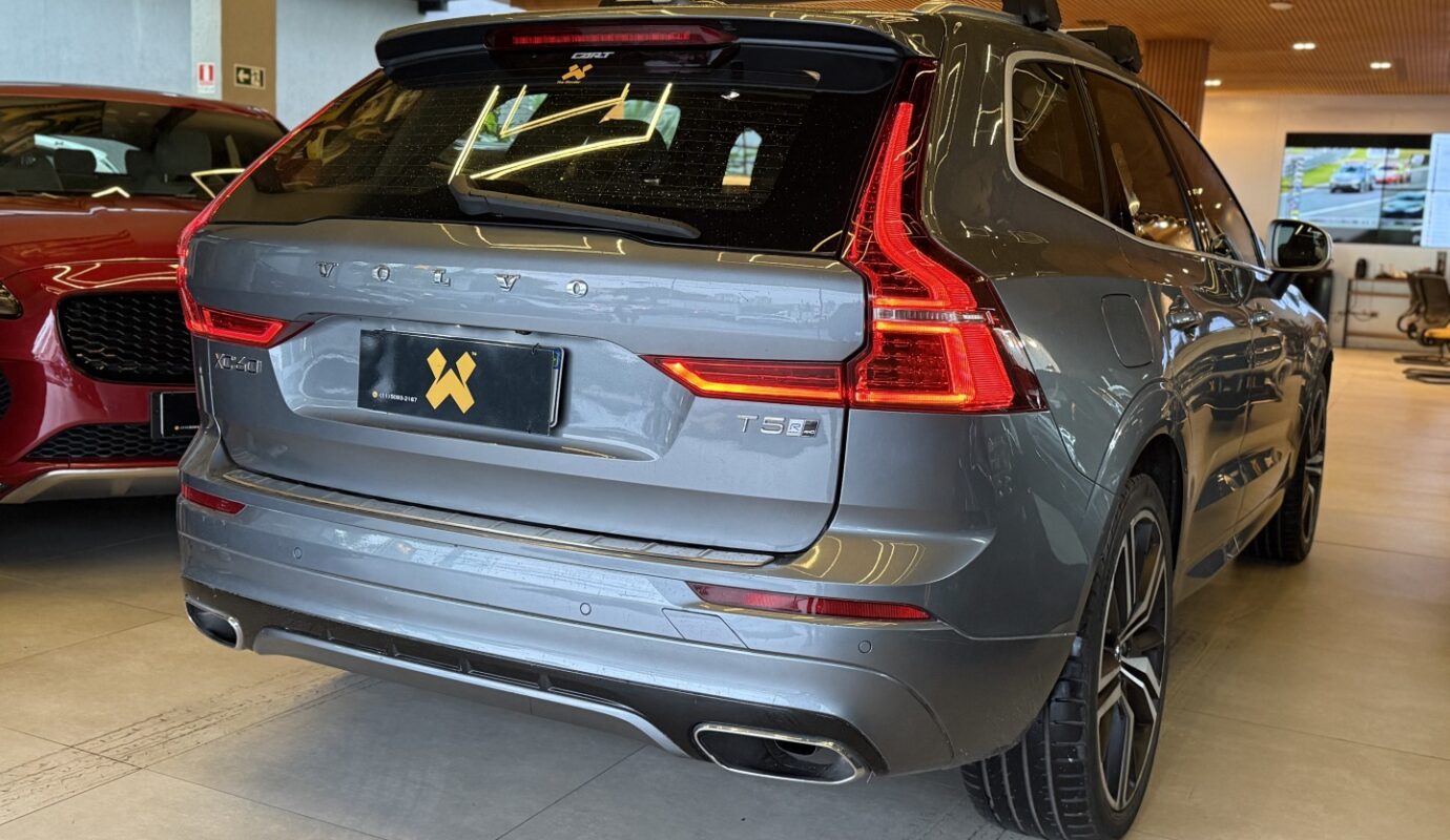 VOLVO XC60 2018