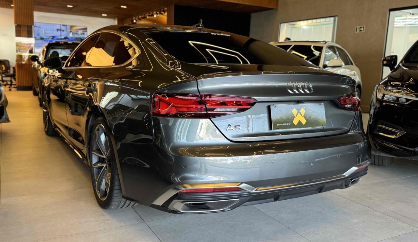 AUDI A5 2023