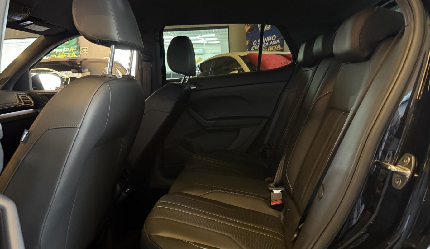 VOLKSWAGEN T-CROSS 2025