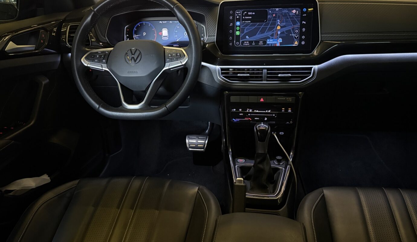 VOLKSWAGEN T-CROSS 2025