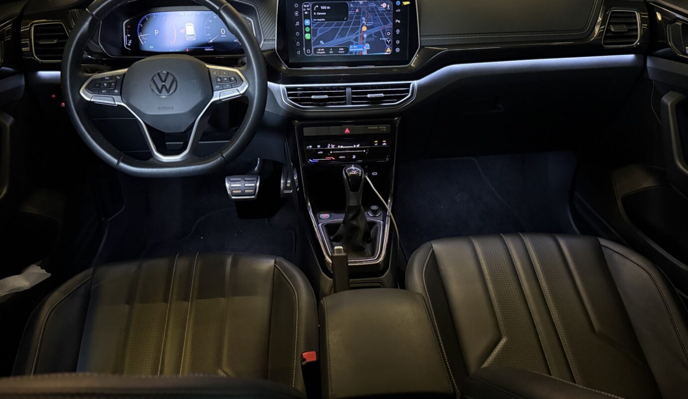 VOLKSWAGEN T-CROSS 2025