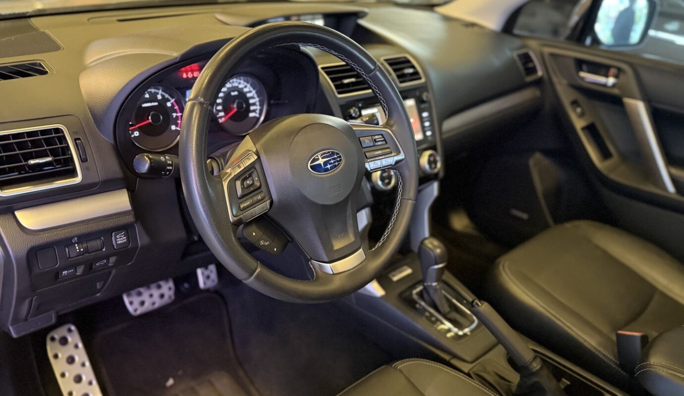 SUBARU FORESTER 2016