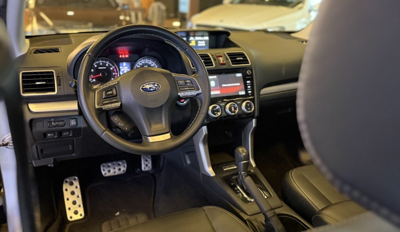 SUBARU FORESTER 2016