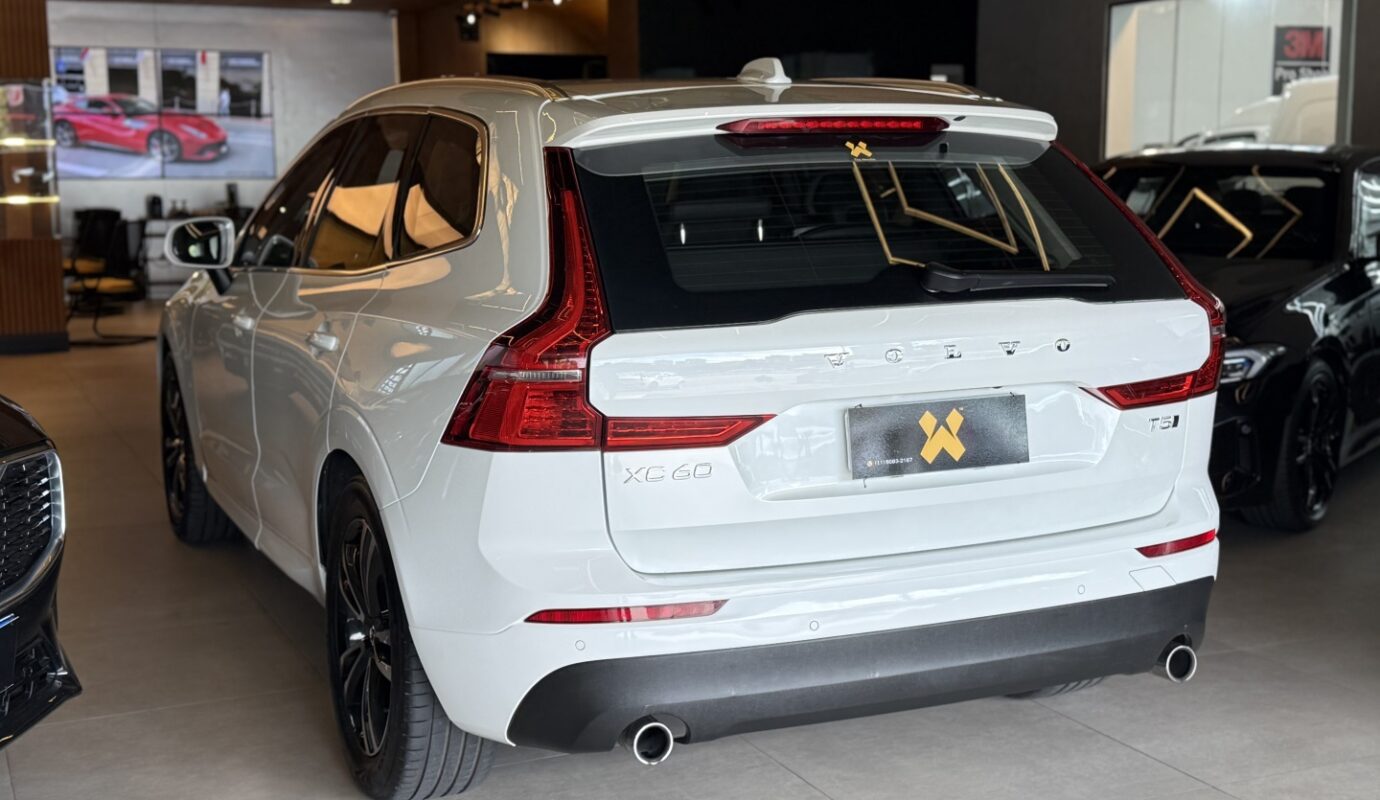 VOLVO XC60 2019