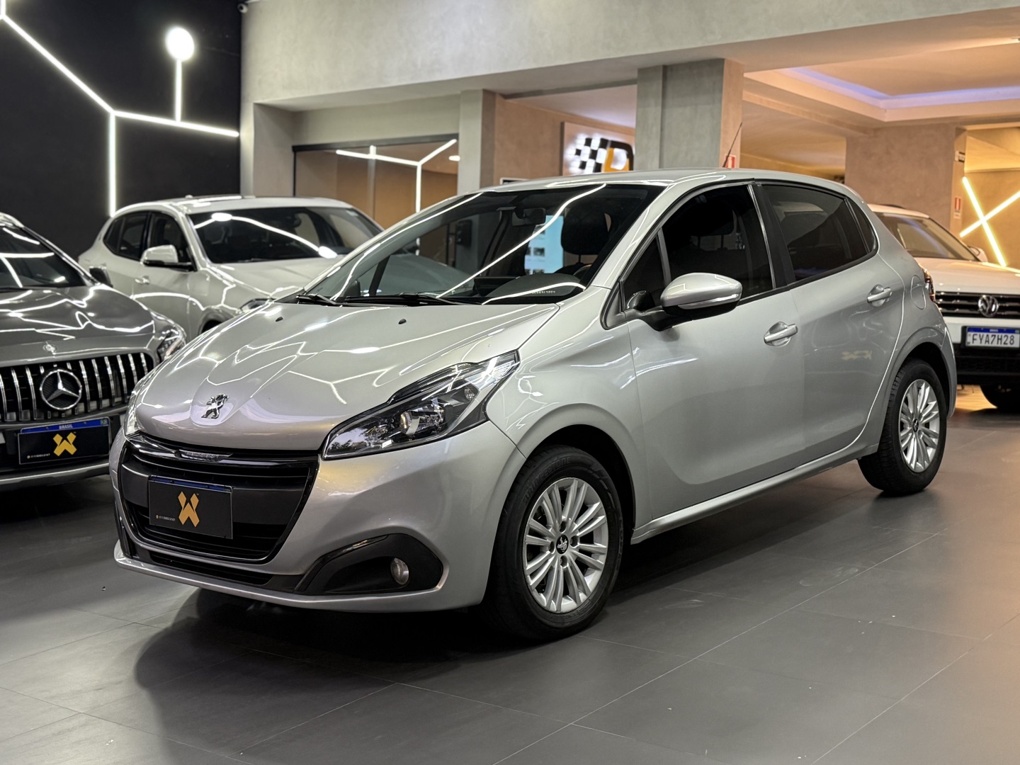 PEUGEOT 208 2020