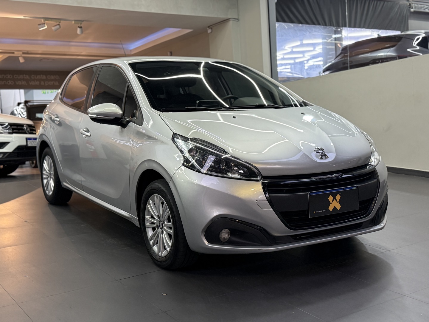 PEUGEOT 208 2020