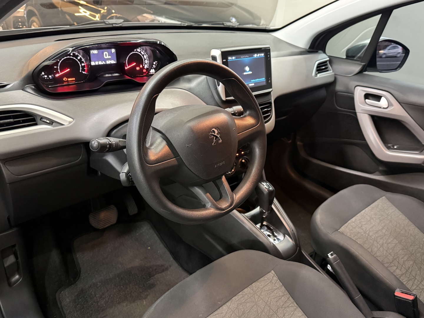 PEUGEOT 208 2020