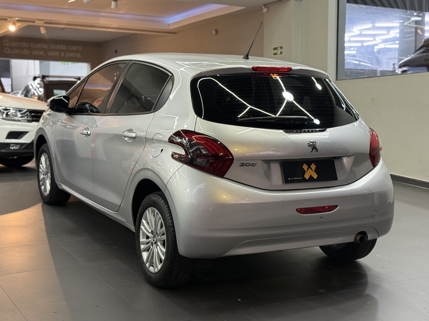 PEUGEOT 208 2020