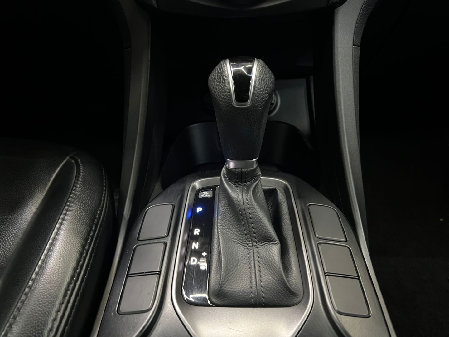 HYUNDAI SANTA FE 2015
