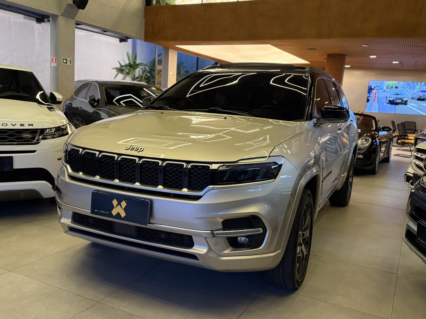 JEEP COMMANDER 2023