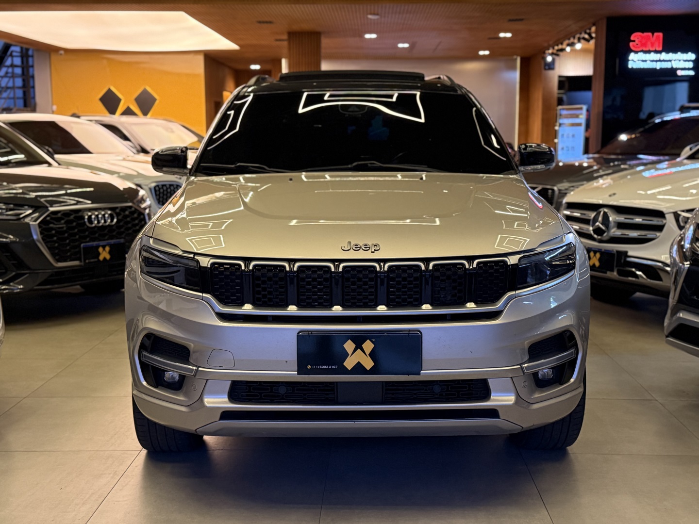 JEEP COMMANDER 2023