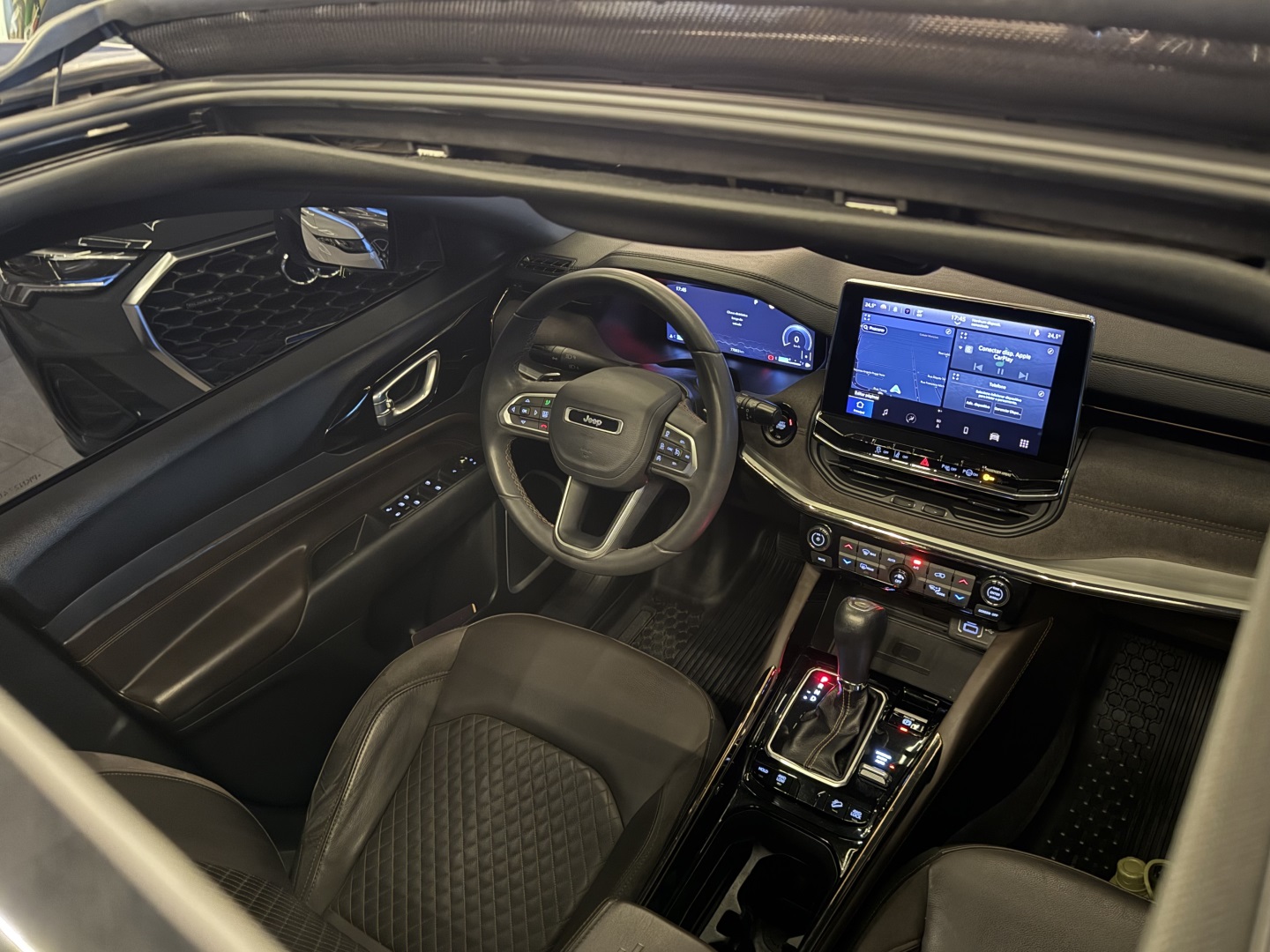 JEEP COMMANDER 2023