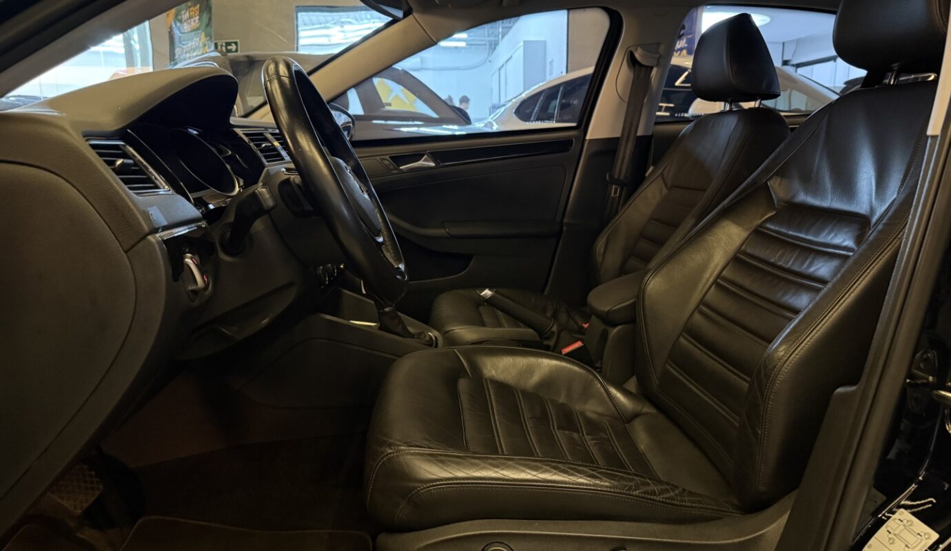 VOLKSWAGEN JETTA 2017