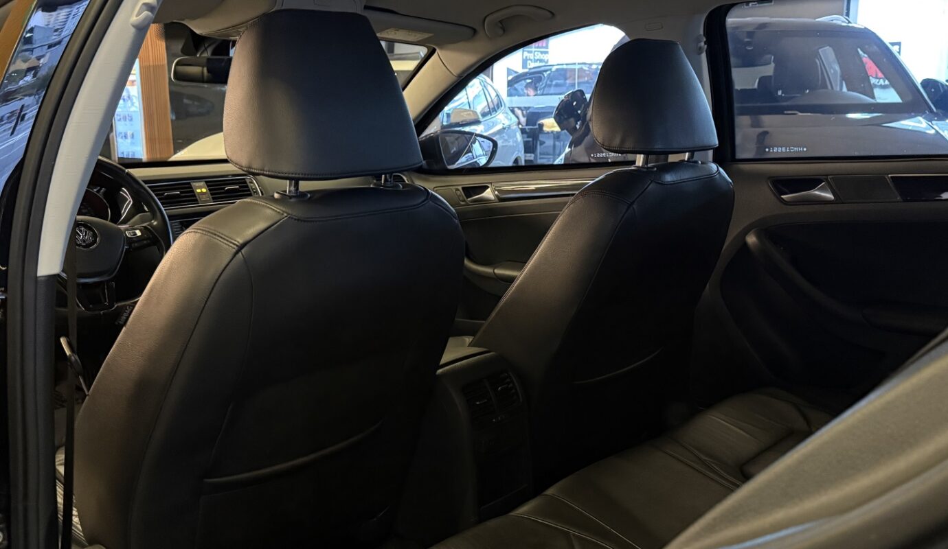 VOLKSWAGEN JETTA 2017