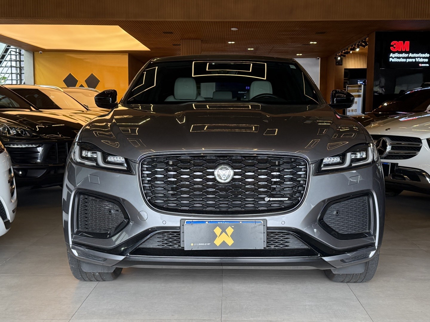 JAGUAR F-PACE 2024