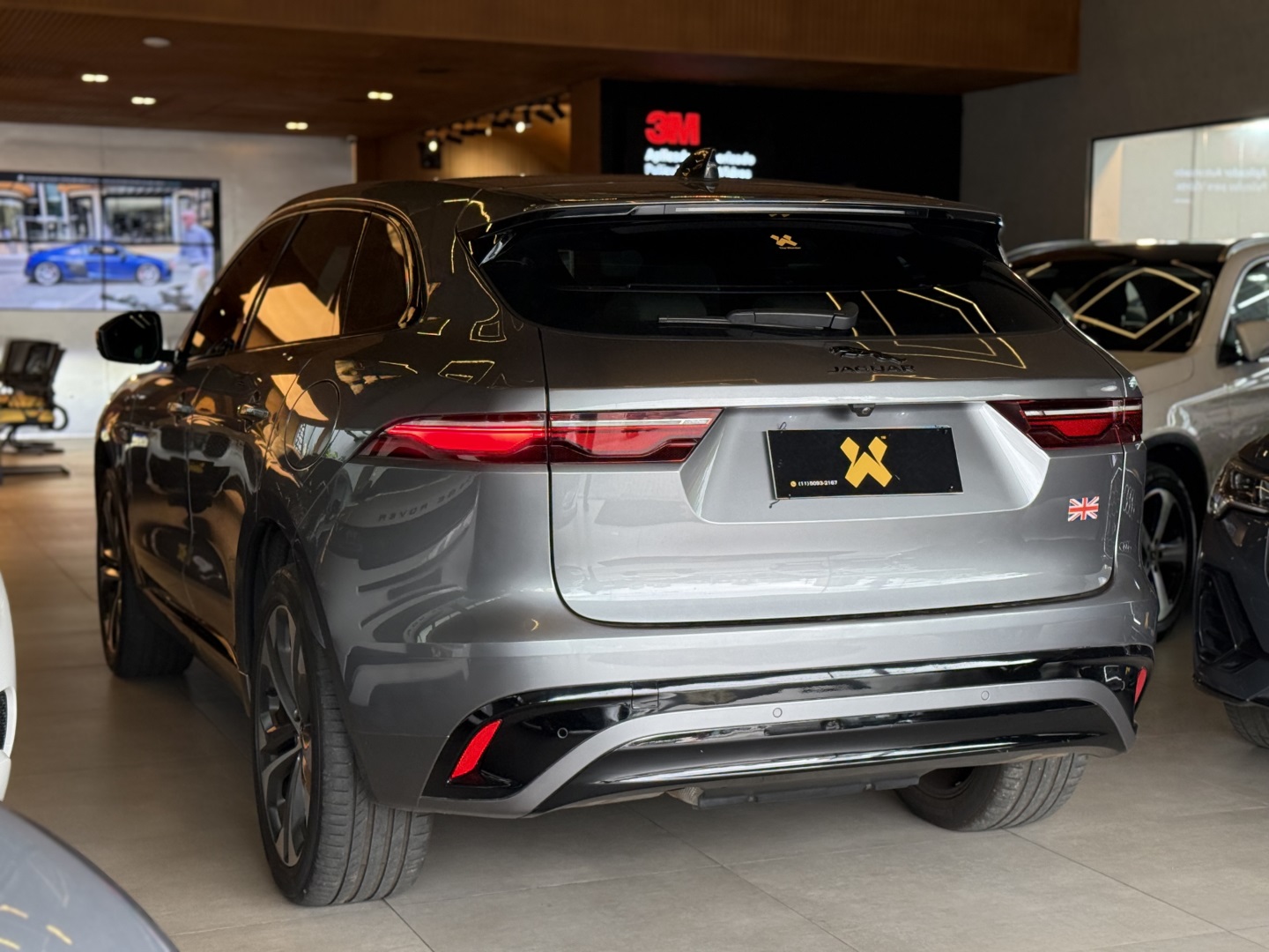 JAGUAR F-PACE 2024