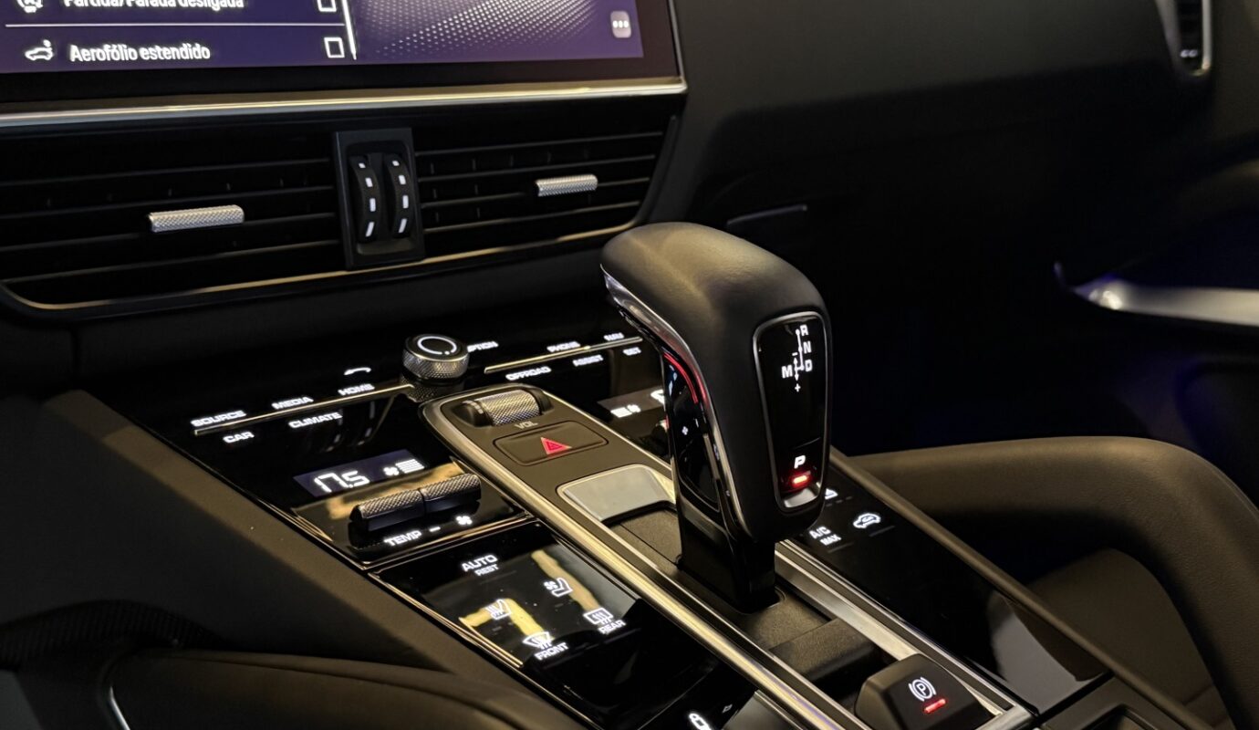PORSCHE CAYENNE 2023