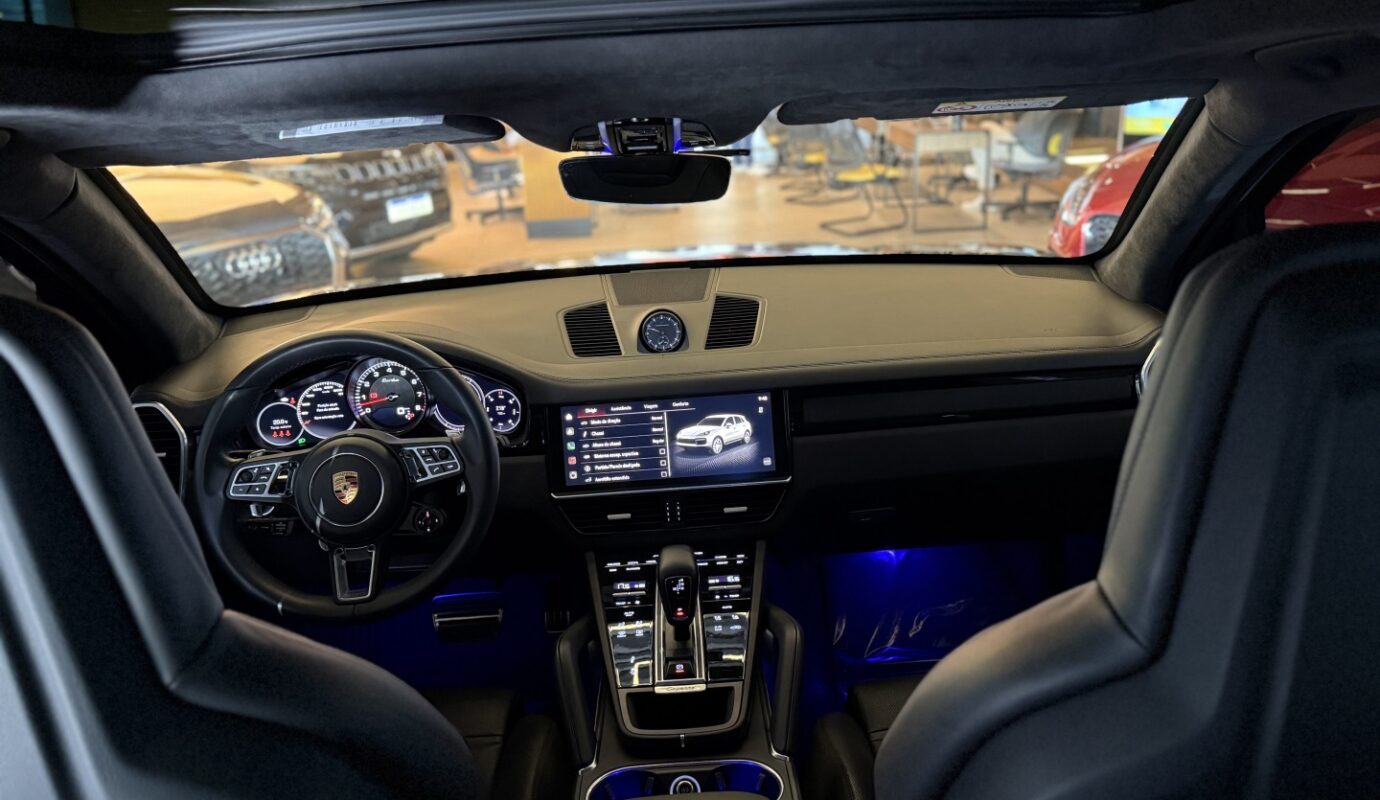 PORSCHE CAYENNE 2023