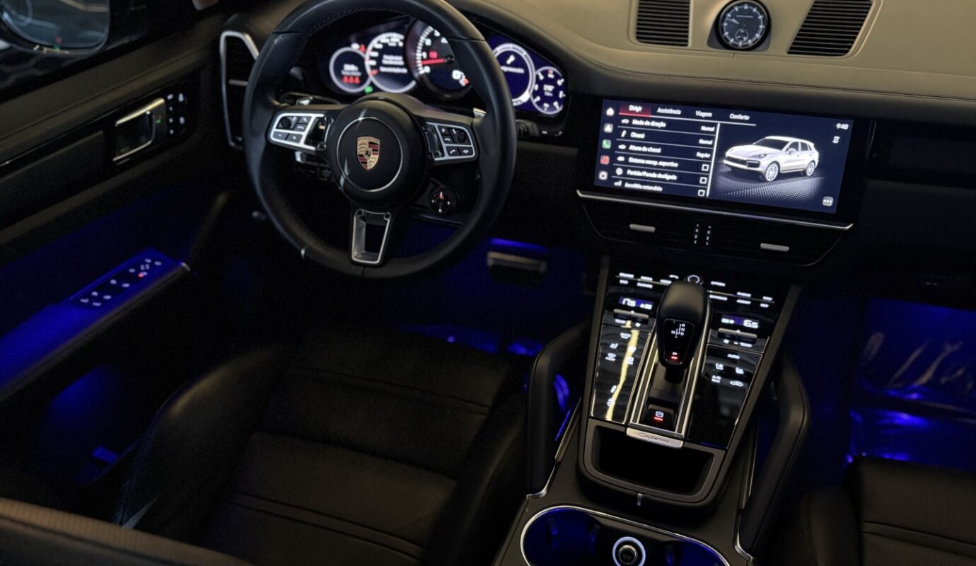 PORSCHE CAYENNE 2023