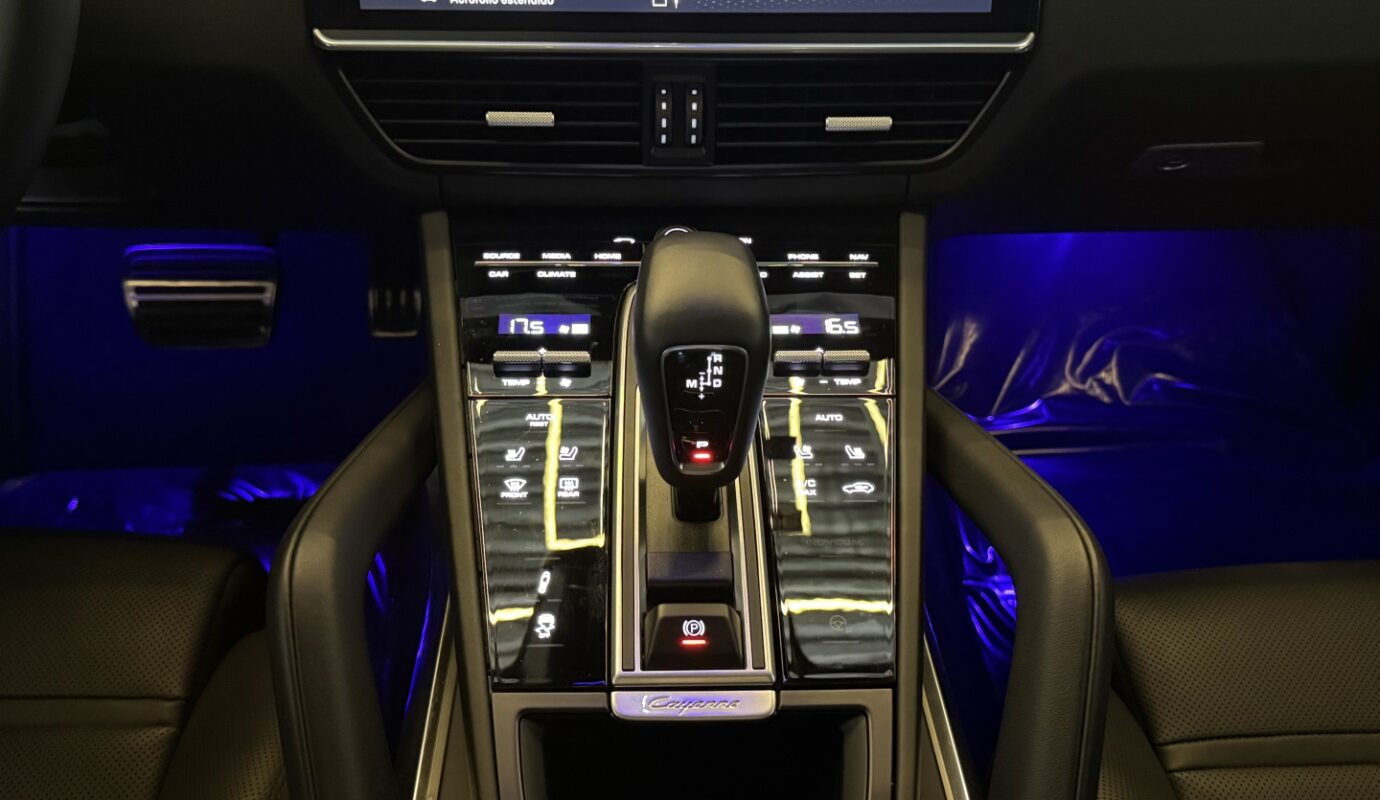 PORSCHE CAYENNE 2023