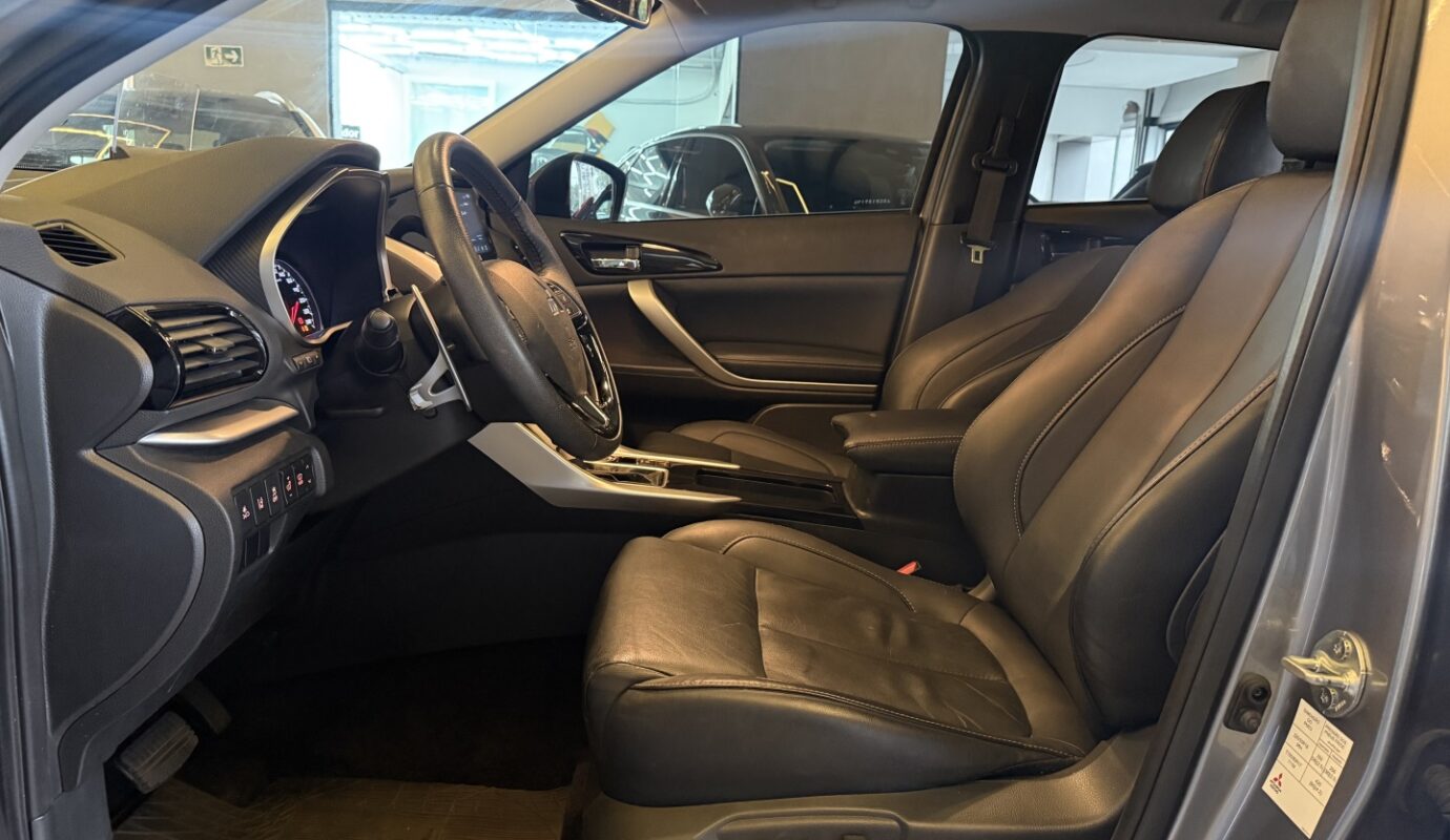 MITSUBISHI ECLIPSE CROSS 2025