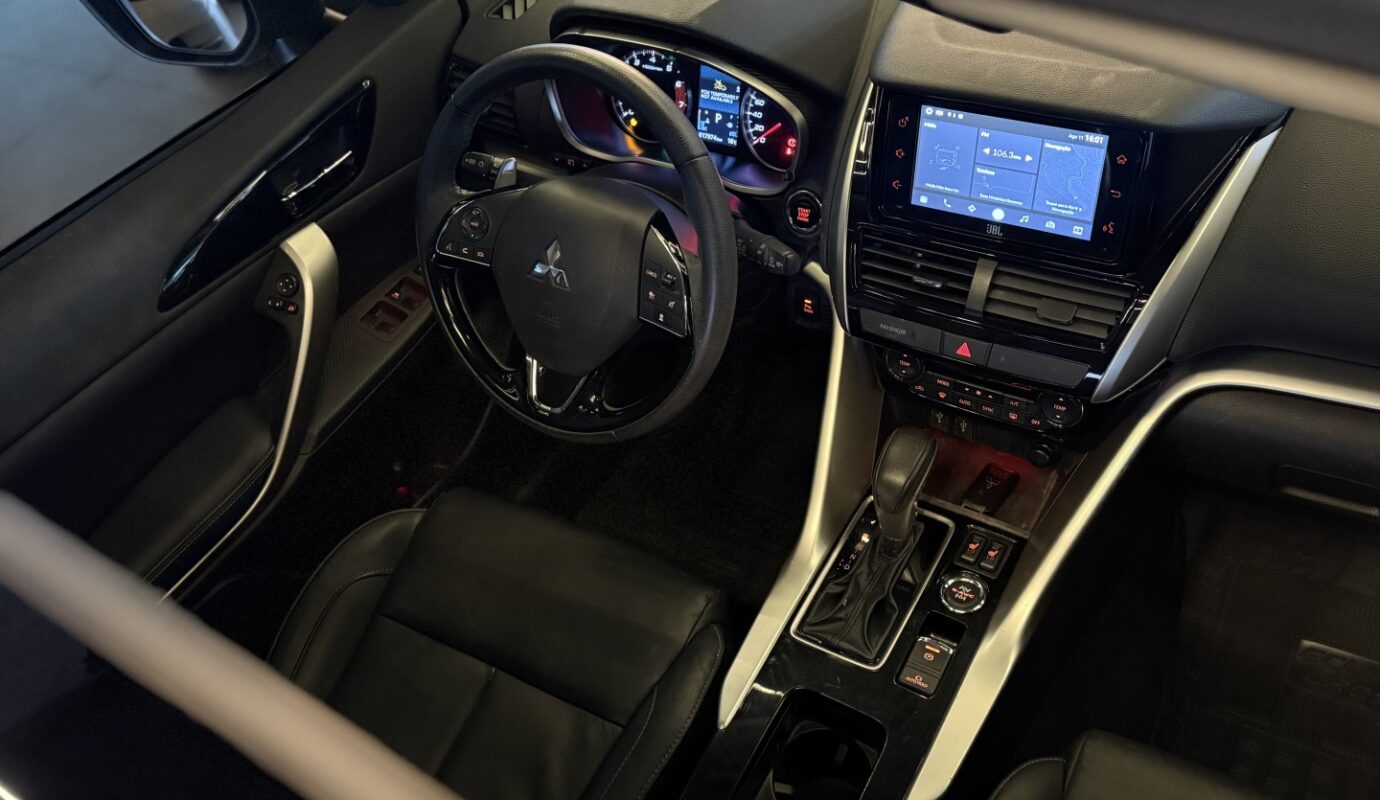MITSUBISHI ECLIPSE CROSS 2025