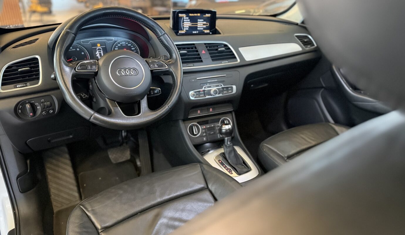 AUDI Q3 2016