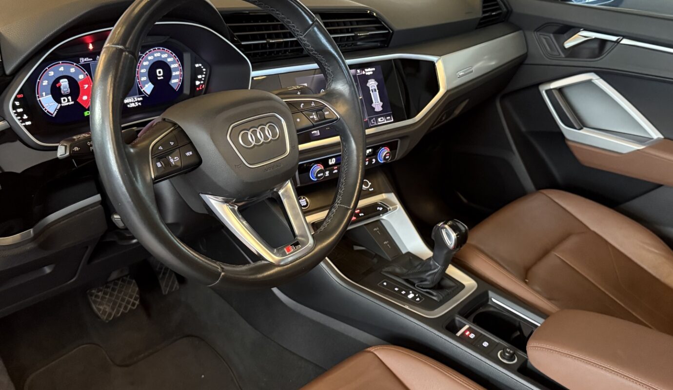 AUDI Q3 2022