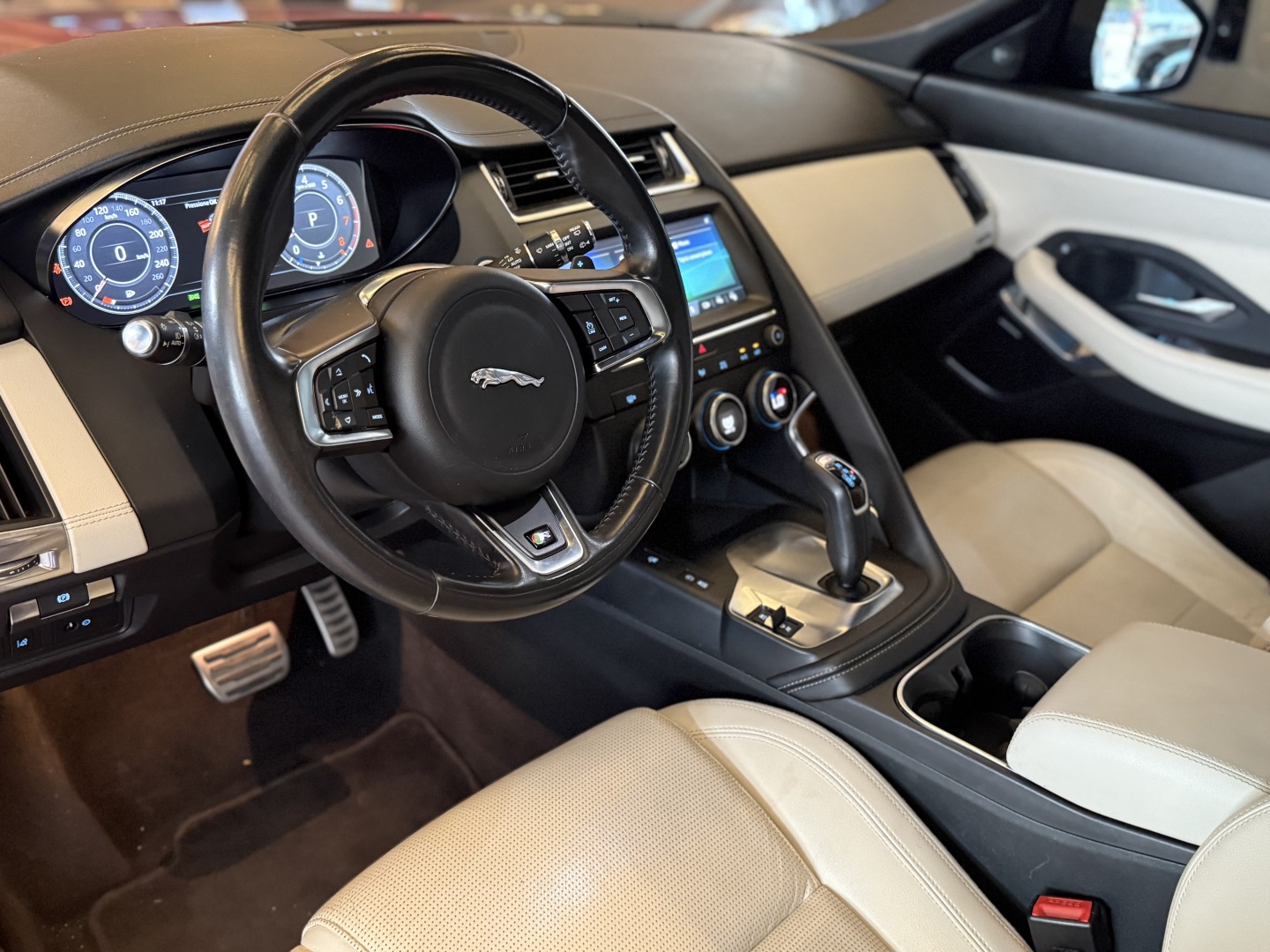 JAGUAR E-PACE 2018